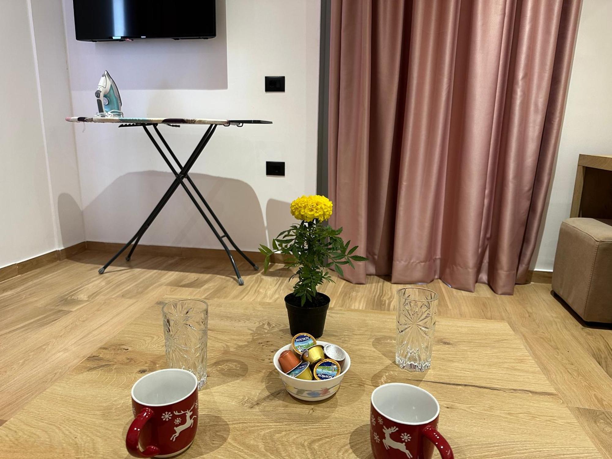 Suites Kozi Sarandë 外观 照片